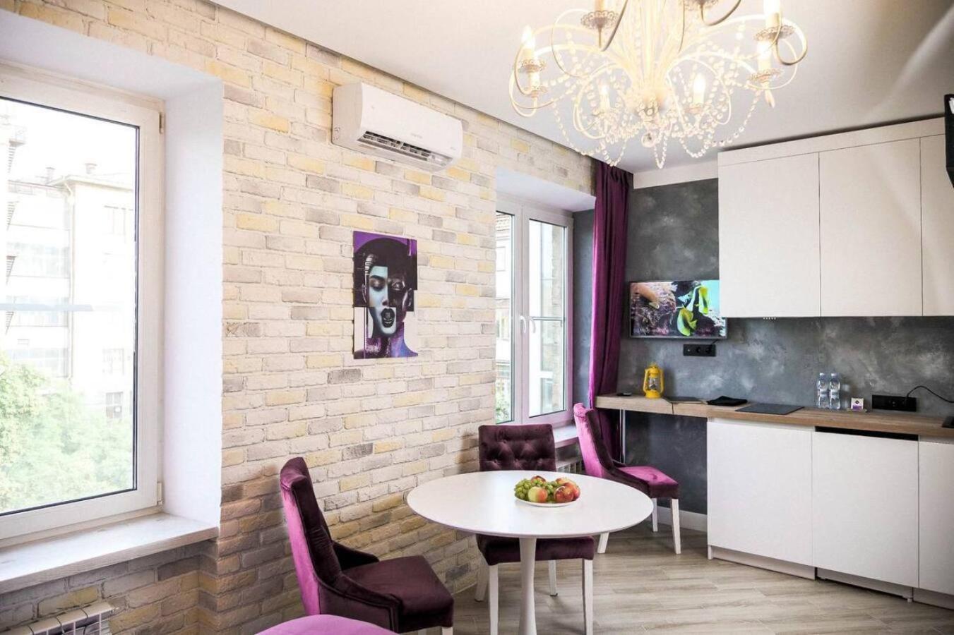 Freedom Apartments In City Center Kiev Extérieur photo